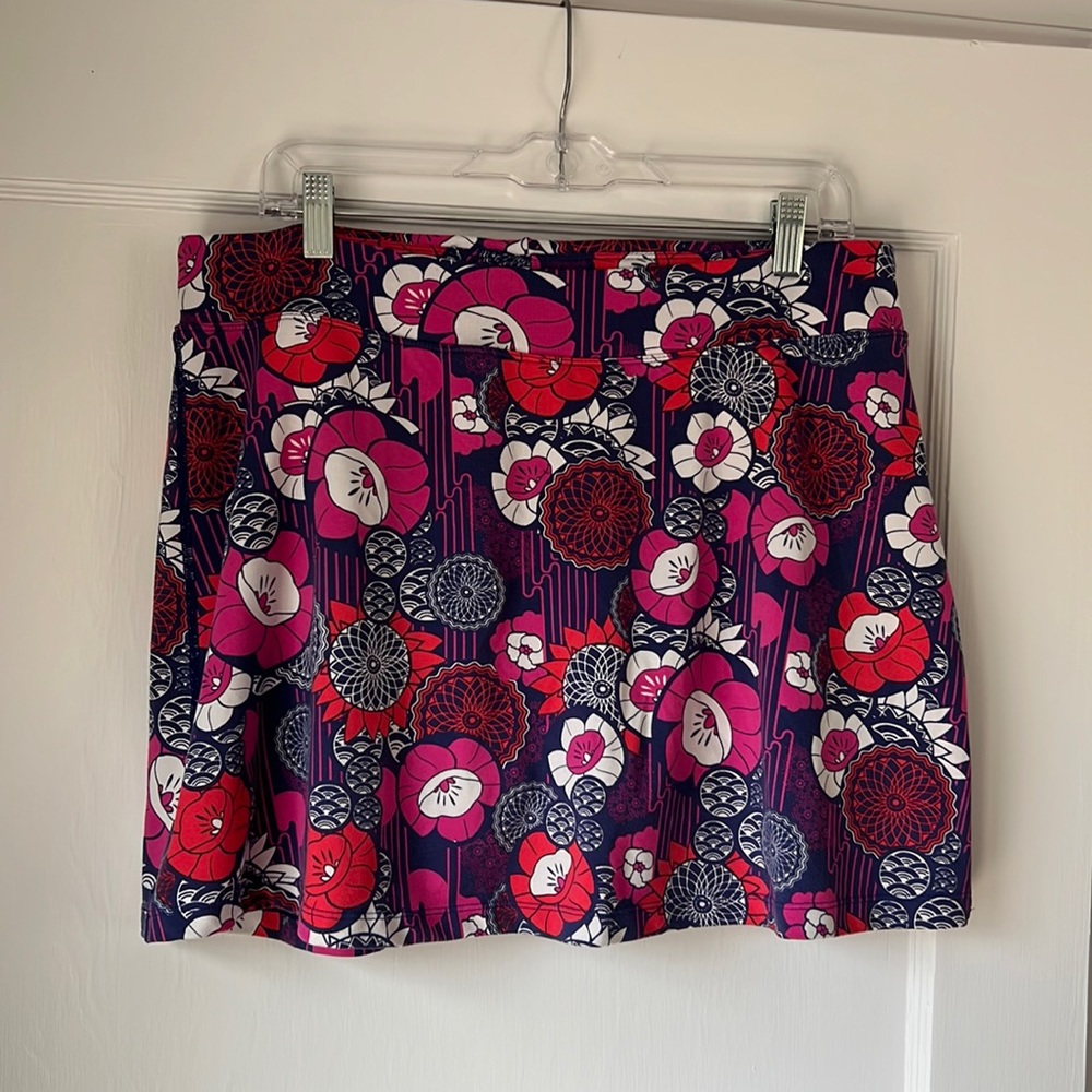 Title Nine Dream Skort Elastic Waist Built in Shorts Floral Print Purple Large